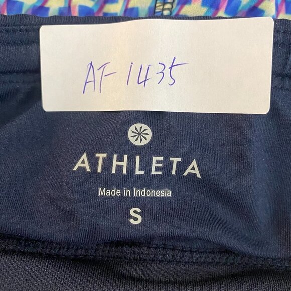 Athleta Vivid Ready Set Short Geo Paradise Reamult Printed Women's Small - Picture 2 of 8